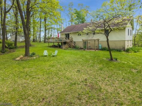 87 Buckhorn Drive White NJ 07823