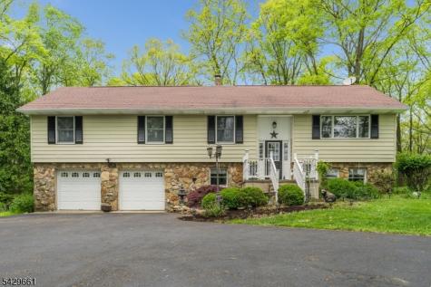 87 Buckhorn Drive White NJ 07823