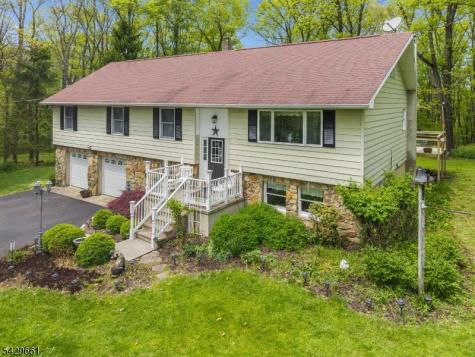 87 Buckhorn Drive White NJ 07823