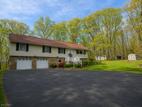 87 Buckhorn Drive White NJ 07823