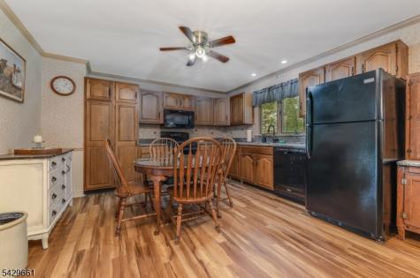 87 Buckhorn Drive White NJ 07823