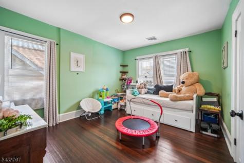 45 Bayview Avenue Newark NJ 07112