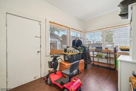 45 Bayview Avenue Newark NJ 07112