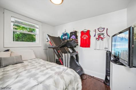45 Bayview Avenue Newark NJ 07112