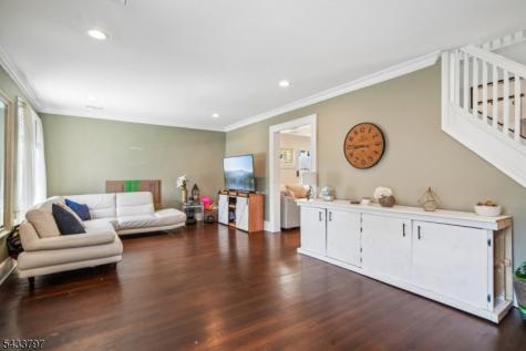 45 Bayview Avenue Newark NJ 07112