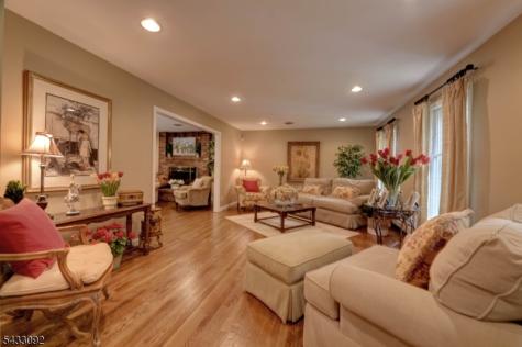 71 Cheshire Lane Ringwood NJ 07456
