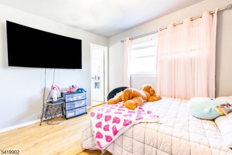 533 Atlas Road Roxbury NJ 07850