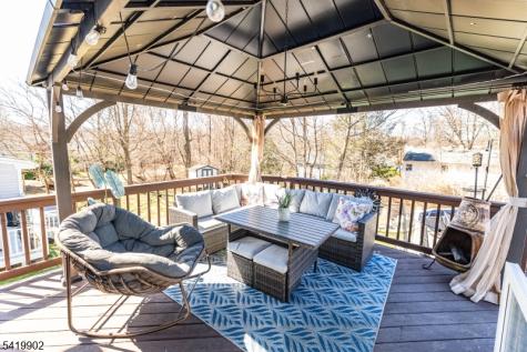 533 Atlas Road Roxbury NJ 07850