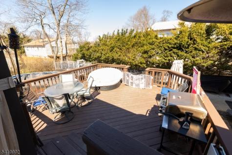 533 Atlas Road Roxbury NJ 07850