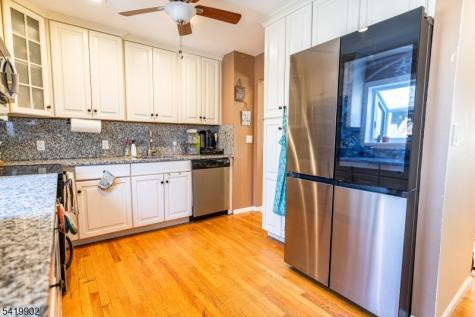 533 Atlas Road Roxbury NJ 07850