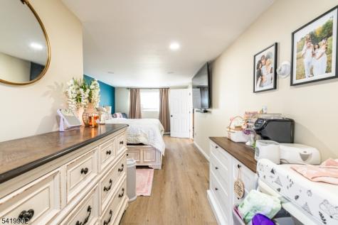 533 Atlas Road Roxbury NJ 07850