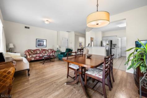18 Kensington Circle White NJ 07823