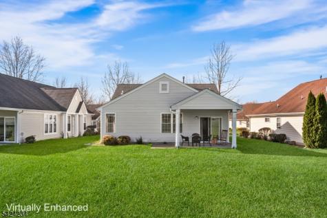 18 Kensington Circle White NJ 07823