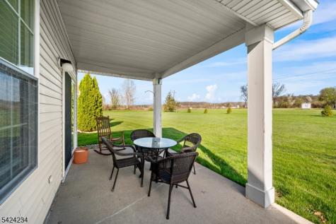 18 Kensington Circle White NJ 07823
