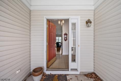 18 Kensington Circle White NJ 07823