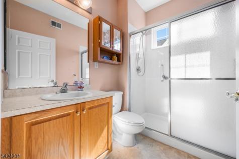 18 Kensington Circle White NJ 07823