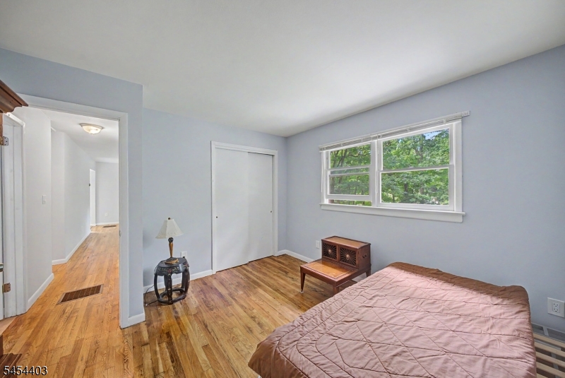 16 Foulton Terrace Vernon NJ 07461
