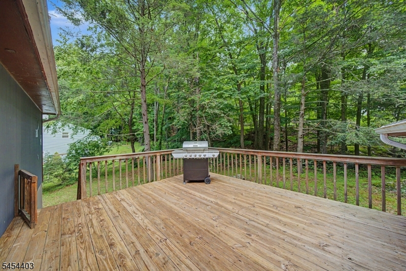 16 Foulton Terrace Vernon NJ 07461