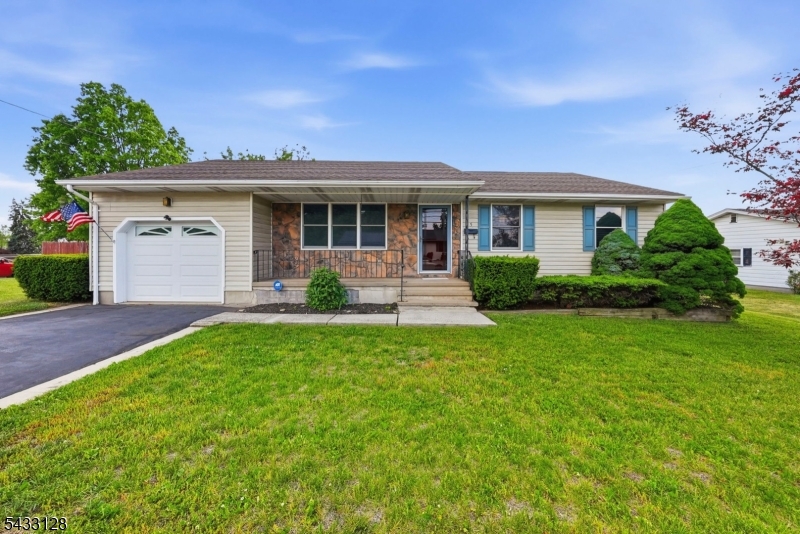 5 N 13th Avenue Manville NJ 08835