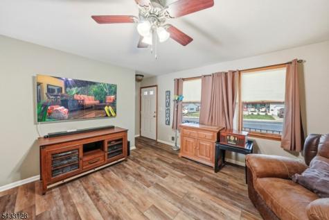 5 N 13th Avenue Manville NJ 08835