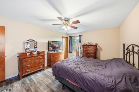 5 N 13th Avenue Manville NJ 08835