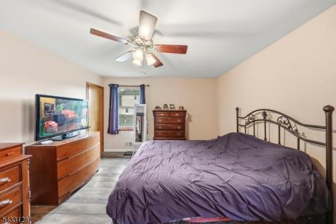 5 N 13th Avenue Manville NJ 08835