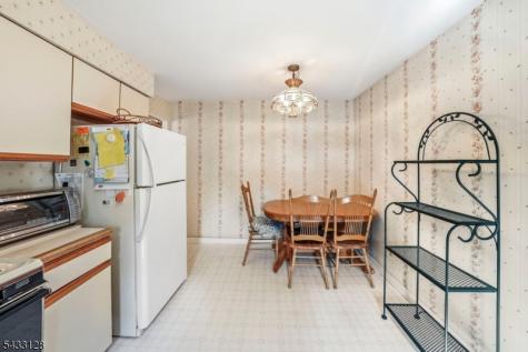 5 N 13th Avenue Manville NJ 08835