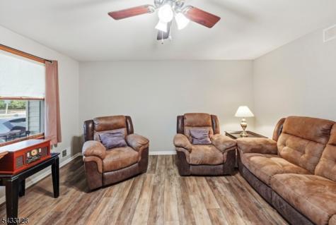 5 N 13th Avenue Manville NJ 08835