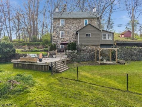 226 Finesville Road Pohatcong NJ 08865