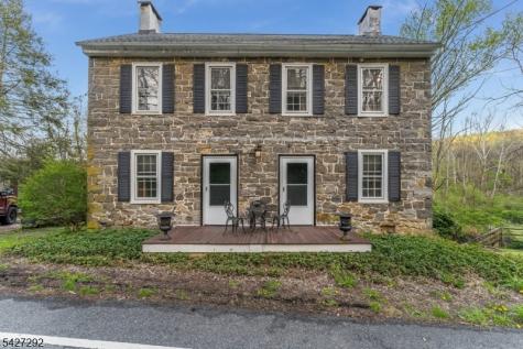 226 Finesville Road Pohatcong NJ 08865