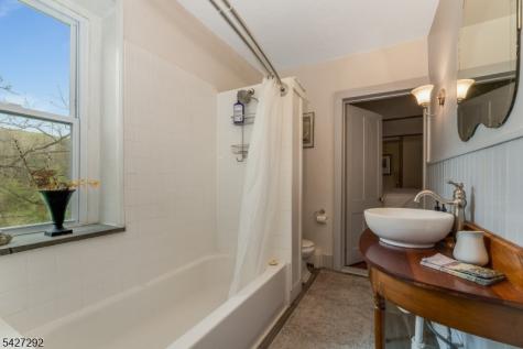 226 Finesville Road Pohatcong NJ 08865