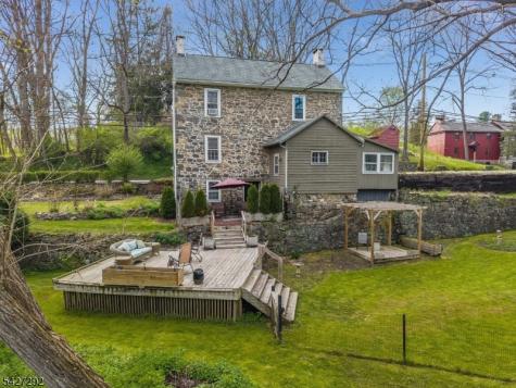 226 Finesville Road Pohatcong NJ 08865