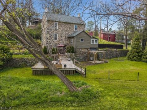 226 Finesville Road Pohatcong NJ 08865