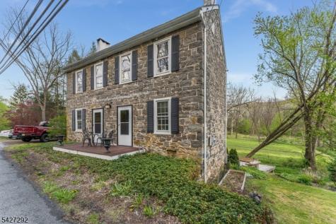 226 Finesville Road Pohatcong NJ 08865