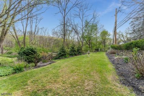 226 Finesville Road Pohatcong NJ 08865
