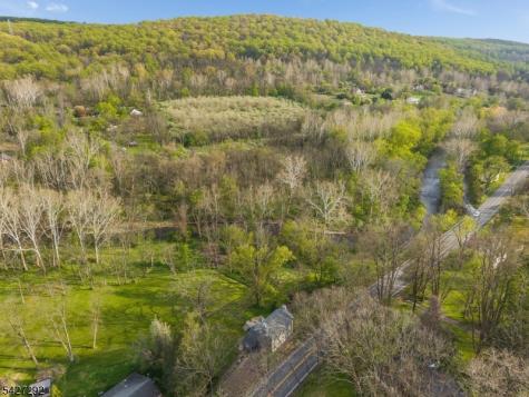 226 Finesville Road Pohatcong NJ 08865