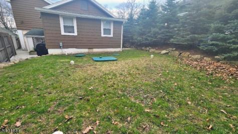 106 Maxim Drive Hopatcong NJ 07843