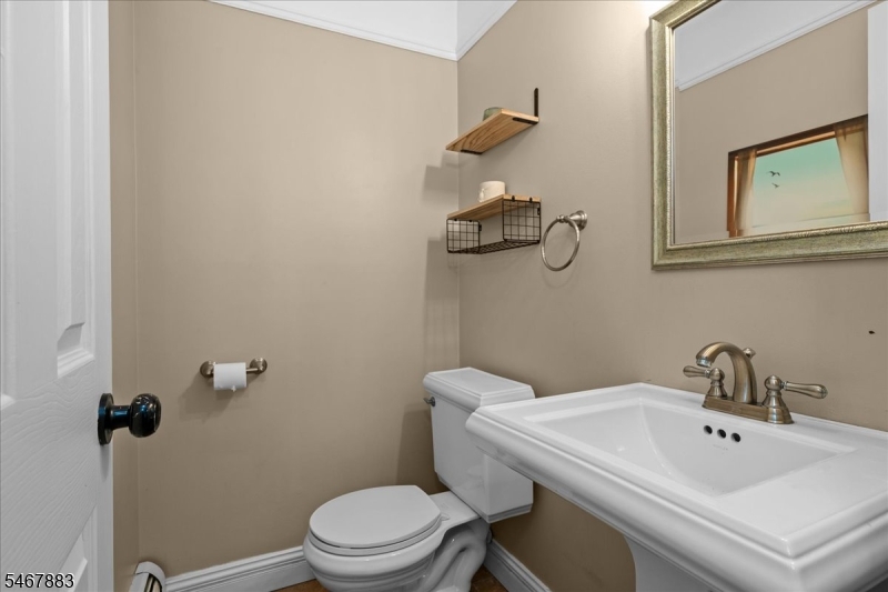 4 Scenic Falls Road Washington NJ 07853