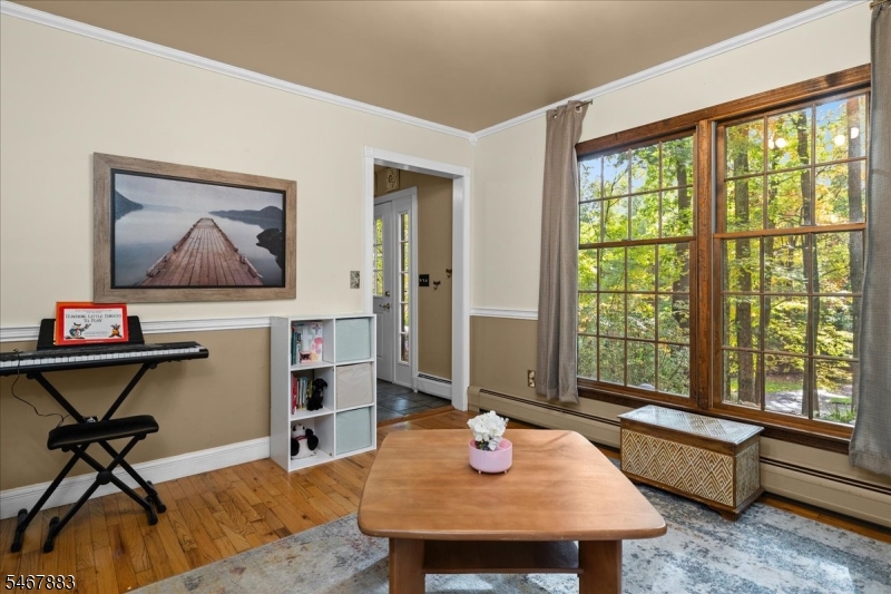 4 Scenic Falls Road Washington NJ 07853