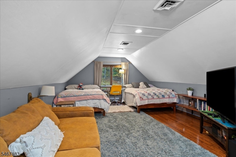 4 Scenic Falls Road Washington NJ 07853