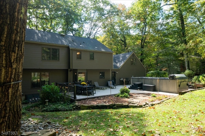 4 Scenic Falls Road Washington NJ 07853
