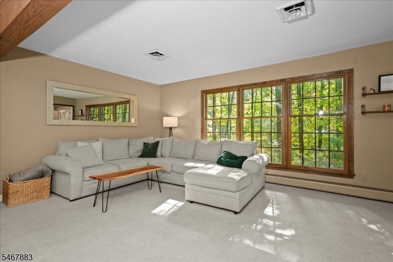 4 Scenic Falls Road Washington NJ 07853
