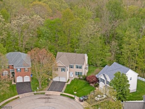 59 Scenic Court Hackettstown NJ 07840