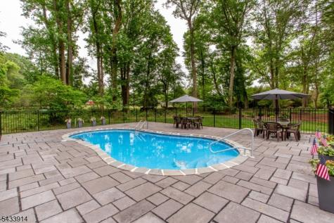 53 Rittenhouse Road Delaware NJ 08559
