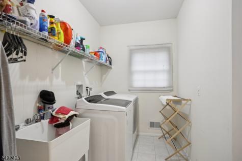 1 Jenny Lane Wayne NJ 07470
