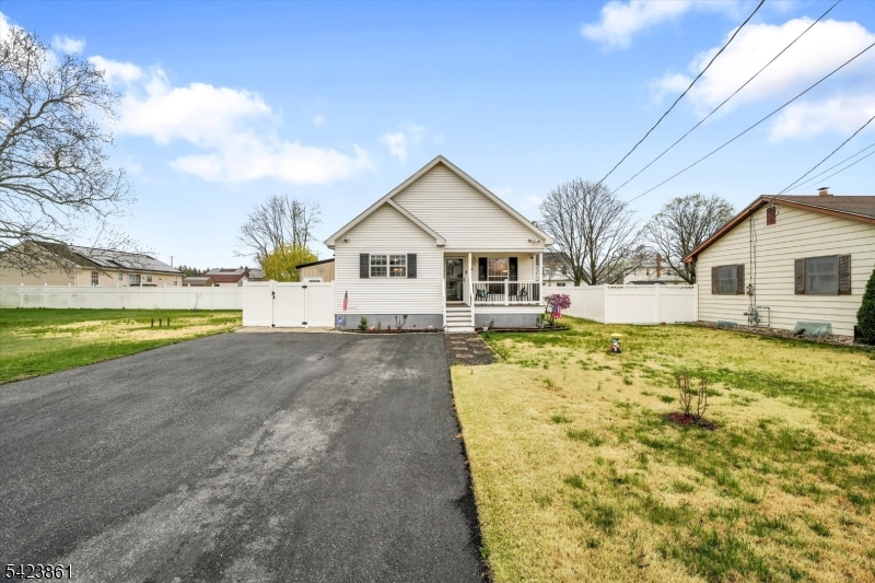 111 N Laurel Street Buena NJ 08326