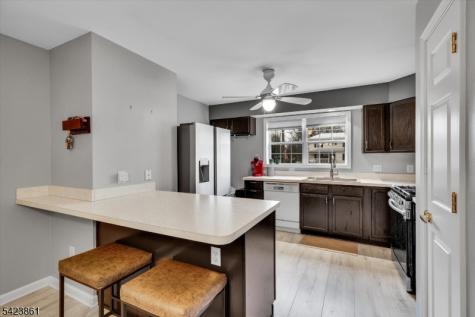 111 N Laurel Street Buena NJ 08326