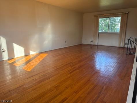 13 Patton Drive Franklin NJ 08873
