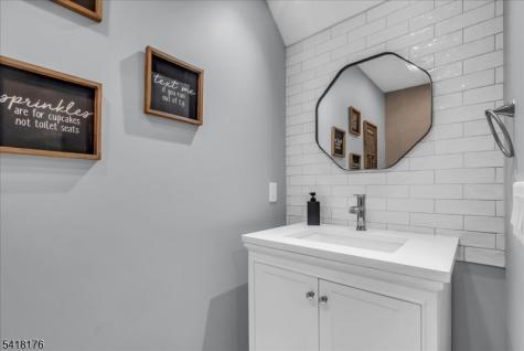 40 Alvin Road West Milford NJ 07480
