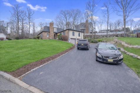 40 Alvin Road West Milford NJ 07480
